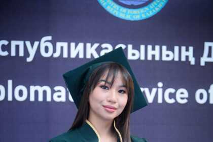 Мантия на пошив – создайте уникальный образ для торжественного дня