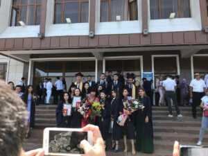 Индивидуальные или одинаковые мантии