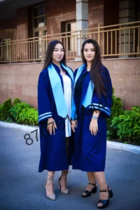 Секреты идеальной фотосессии в мантии в Алматы Секреты идеальной фотосессии в мантии в Алматы