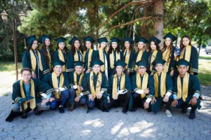 Традиционная мантия профессора – как выбрать качественный вариант