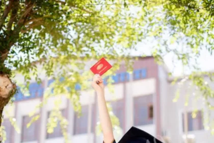 Если мантия пришла не по размеру