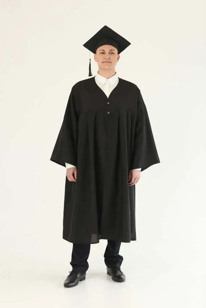 Как правильно ухаживать за мантией после выпуска?