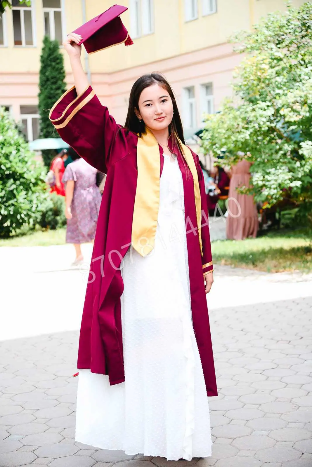 Прокат мантии это экономично