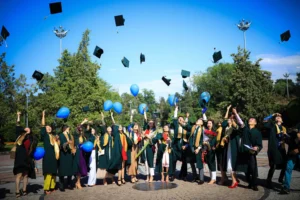 Мантия бакалавра элемент образа на выпускной 2 Мантия бакалавра элемент образа на выпускной