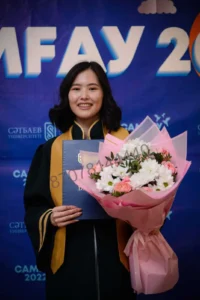 Прокат мантии это экономично, способ выглядеть торжественно