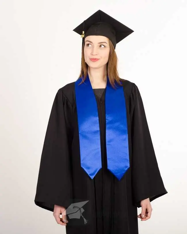 Профессорская мантия – символ академической традиции