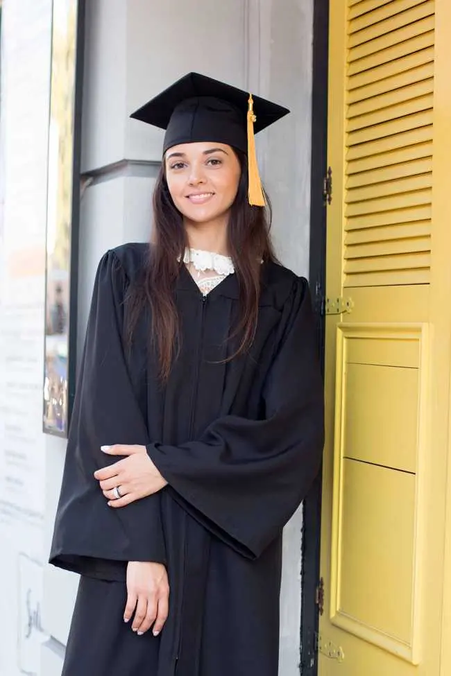 Какие цвета мантии лучше смотрятся на фото